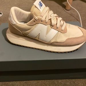 Bought from urban outfitters but don’t fit. You’re win! Never worn!